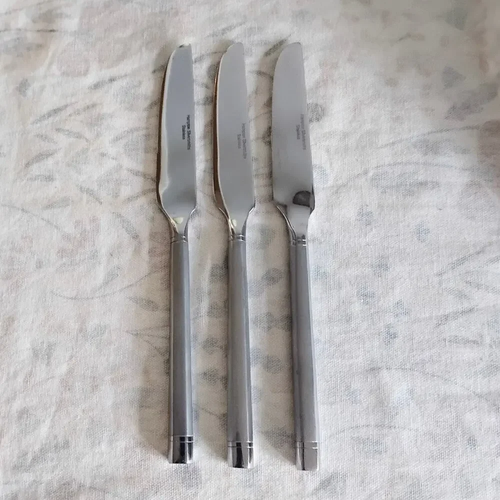 3 Hampton Silversmiths Ritz Frosted Dinner Knives Stainless 8 5/8
